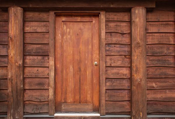 Log Cabin Siding Installation in Xenia
